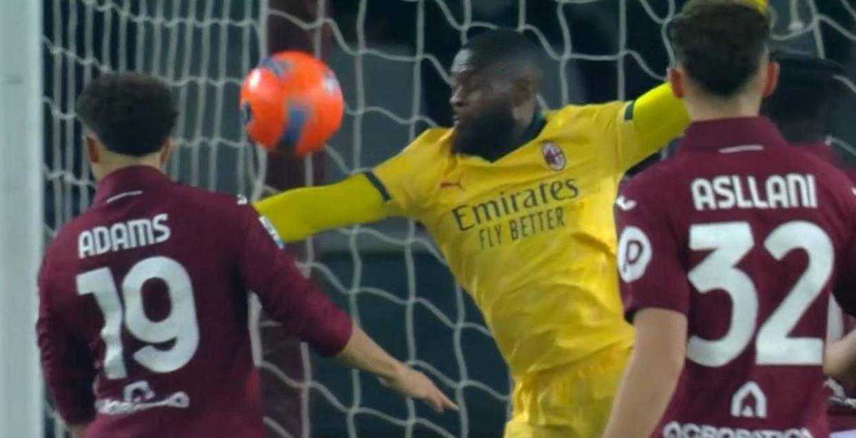 Jiuyou Sports-关于今晨AC米兰备战NBA总决赛；再遭质疑细节曝光；球迷炸锅；更衣室氛围转暖的信息