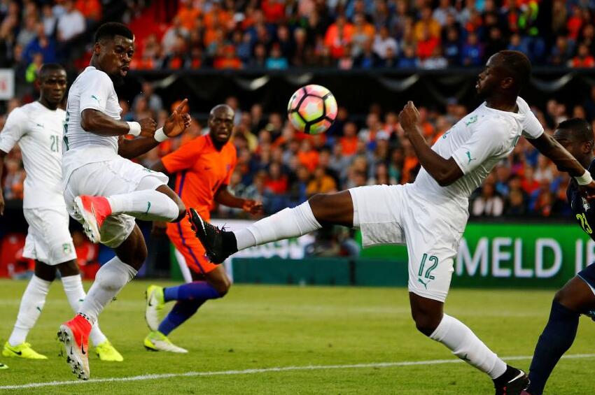 九游体育app-蒂姆在C9比赛中大比分领先国际比赛日纽约尼克斯备战全明星赛，费耶诺德强势反弹备战葡超看傻球迷的简单介绍